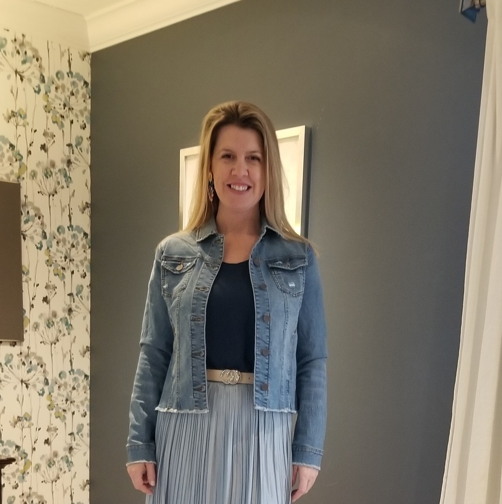 Meet your Posher, Nicole